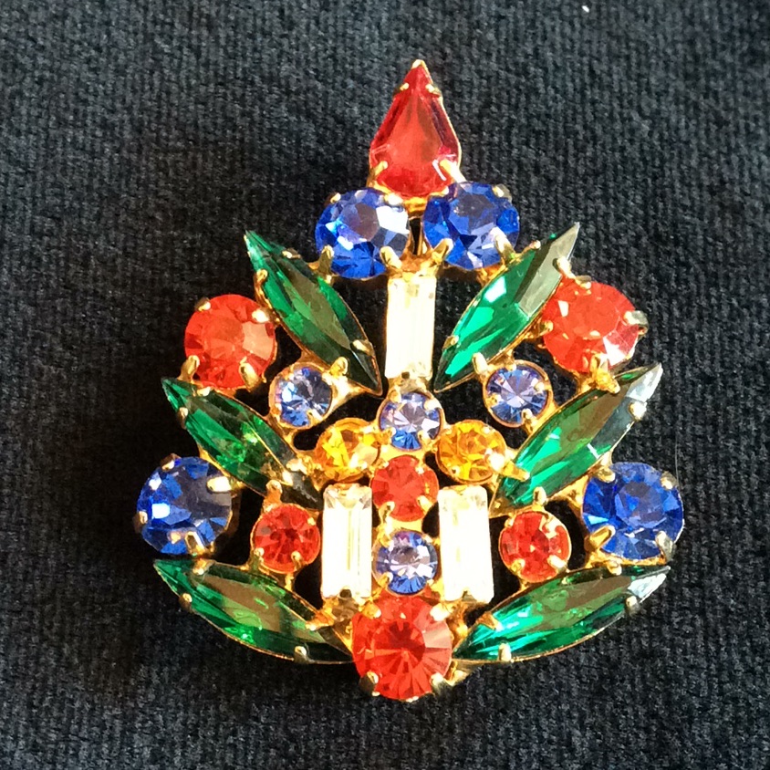 Vintage New Christmas Tree Brooch 29$